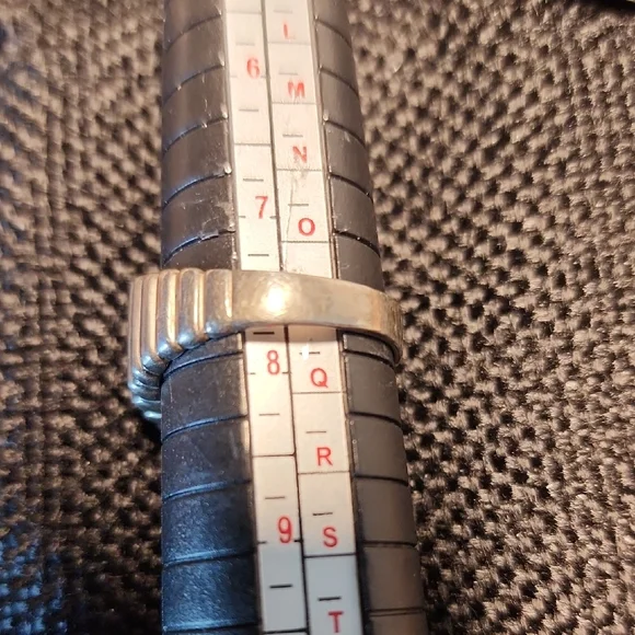 Silver Ribbed Ring - Picture 3 of 7